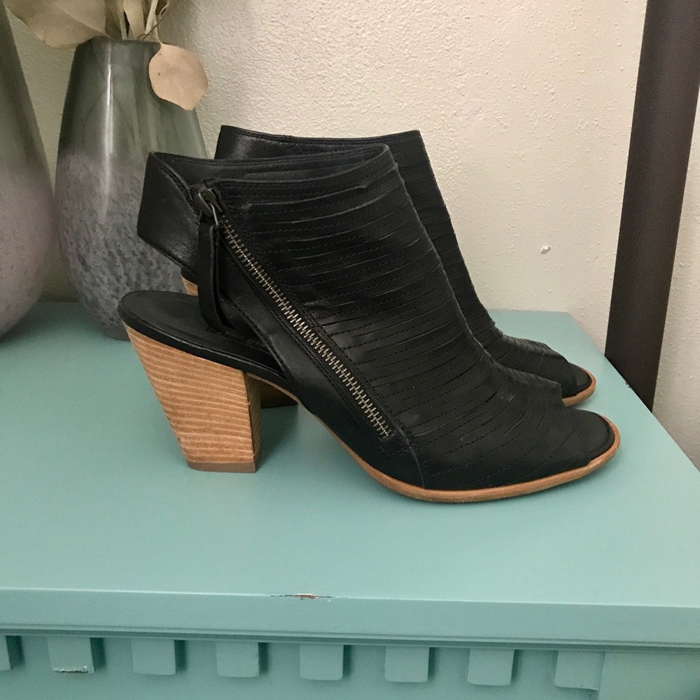 Paul Green Cayanne Peep Toe Sandal